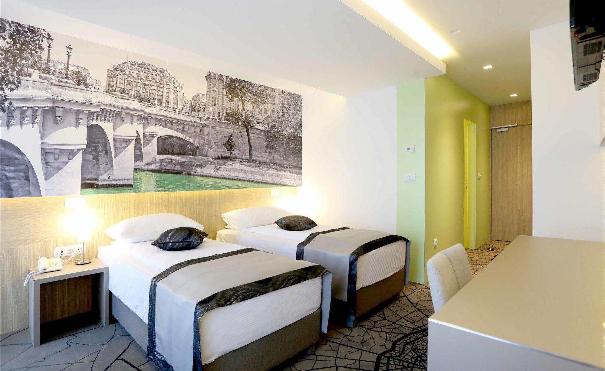 Hotel Grad Sarajevo Luaran gambar